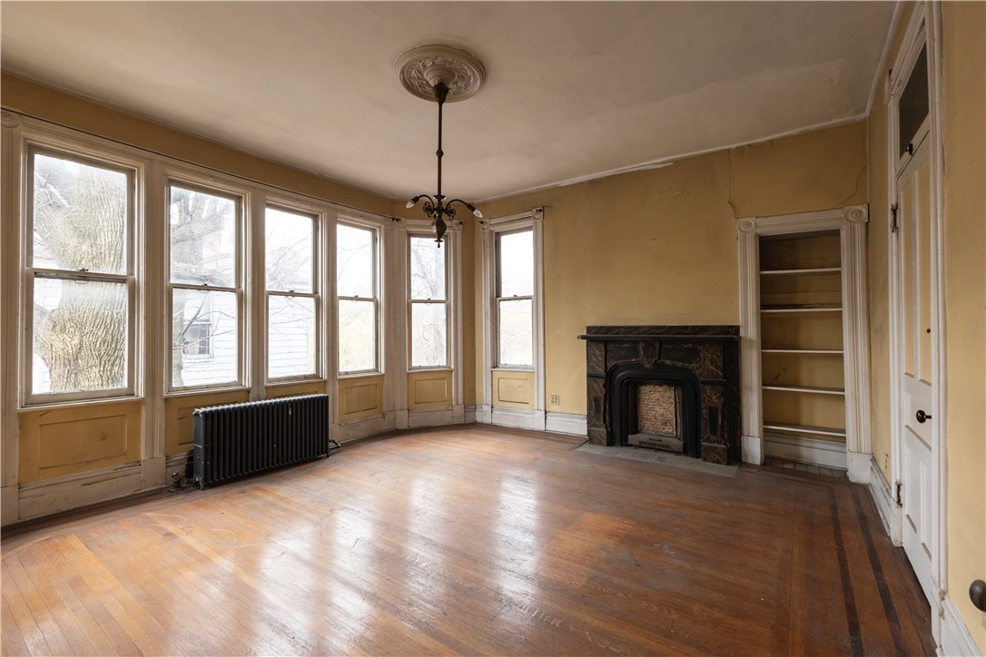 Perry Hilltop, Pennsylvania 15214, United States, 4 Bedrooms Bedrooms, ,2 BathroomsBathrooms,Residential,Contingent,108759