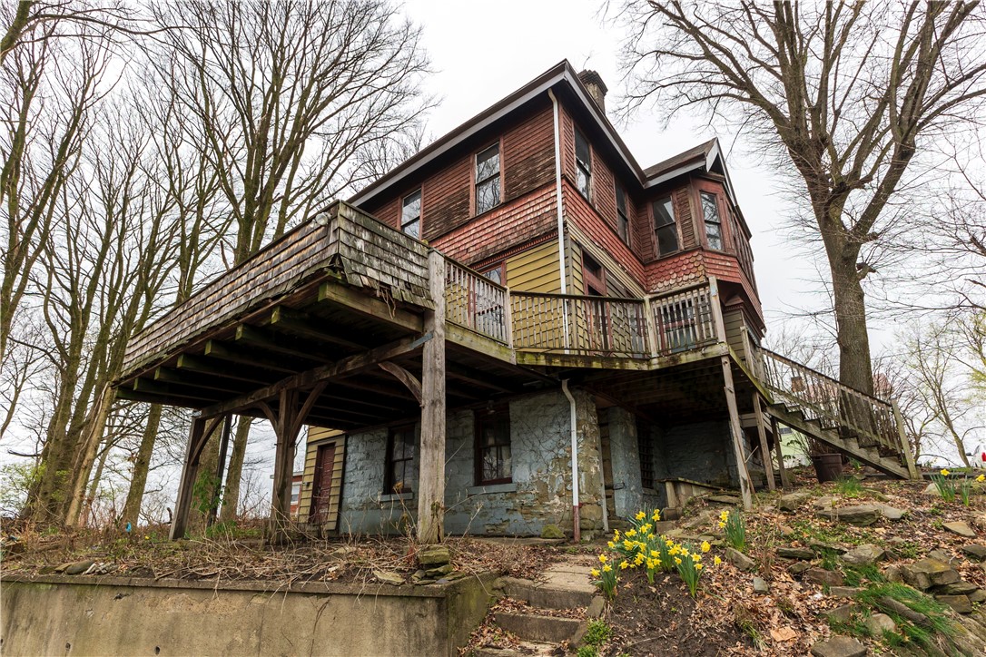 Perry Hilltop, Pennsylvania 15214, United States, 4 Bedrooms Bedrooms, ,2 BathroomsBathrooms,Residential,Contingent,108759