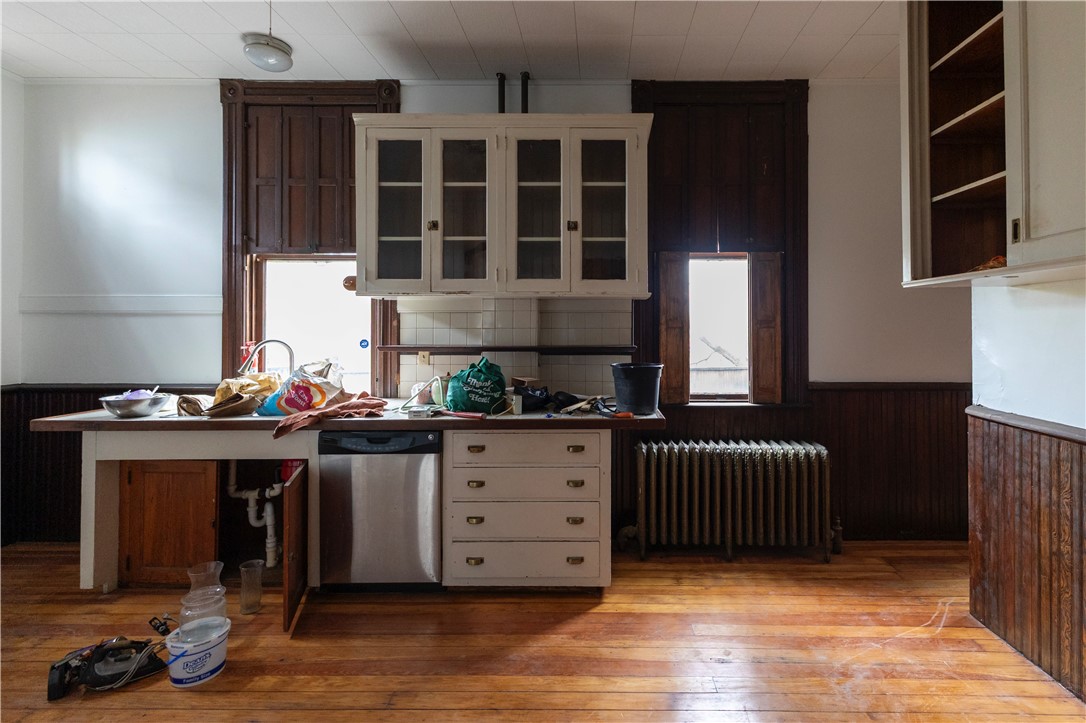 Perry Hilltop, Pennsylvania 15214, United States, 4 Bedrooms Bedrooms, ,2 BathroomsBathrooms,Residential,Contingent,108759