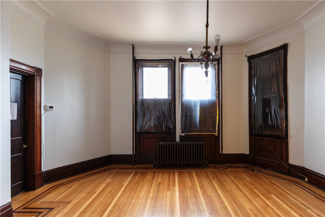 Perry Hilltop, Pennsylvania 15214, United States, 4 Bedrooms Bedrooms, ,2 BathroomsBathrooms,Residential,Contingent,108759