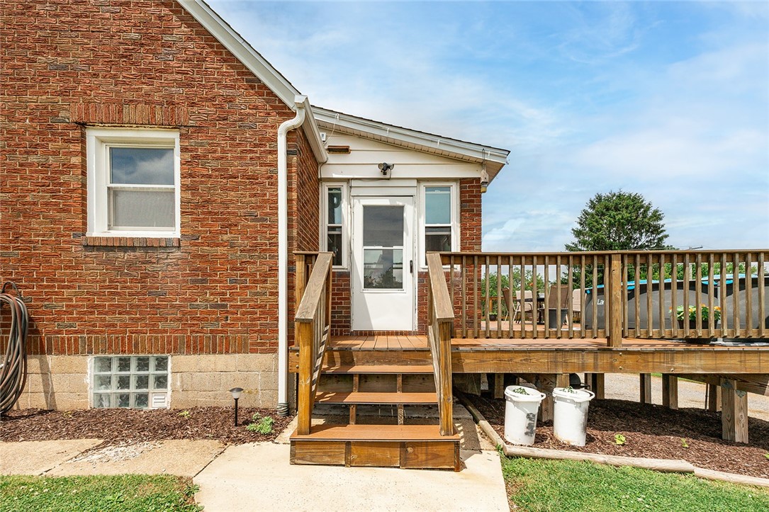 1761 Perry Hwy