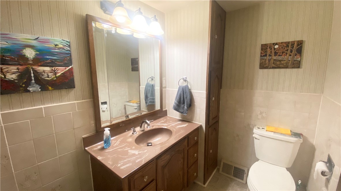 1303 Forest Ave Ave, New Kensington, Pennsylvania image 17