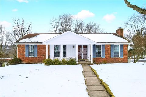 Photo of 8732 Breezewood Dr, Pittsburgh, PA 15237 (MLS # 1740102)