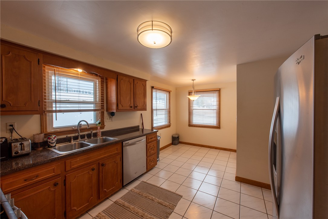 Allegheny Twp, Pennsylvania 15656, United States, 4 Bedrooms Bedrooms, ,3 BathroomsBathrooms,Residential,Active,256639