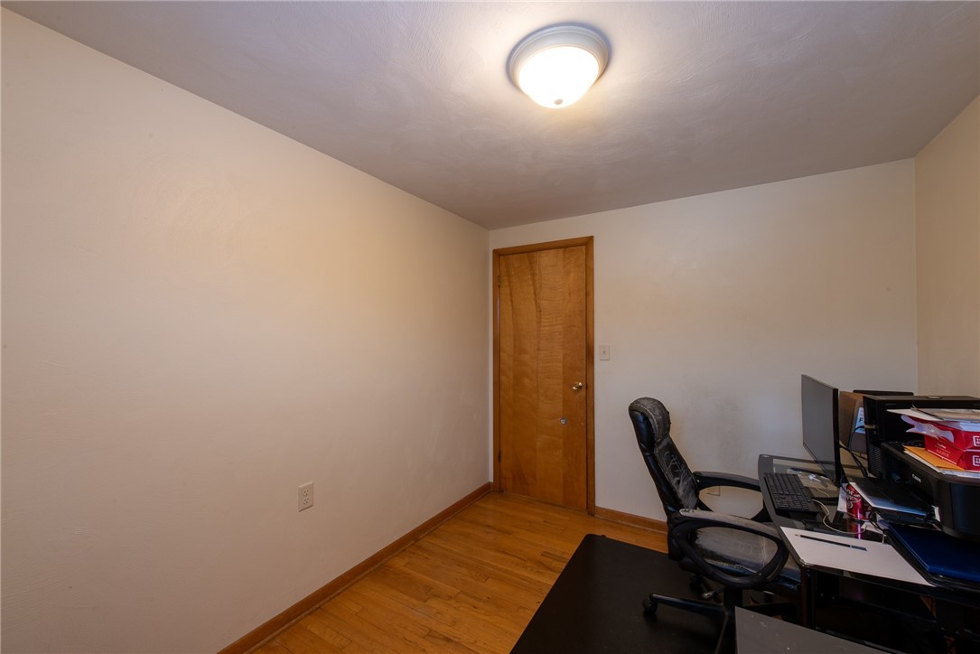 Allegheny Twp, Pennsylvania 15656, United States, 4 Bedrooms Bedrooms, ,3 BathroomsBathrooms,Residential,Active,256639