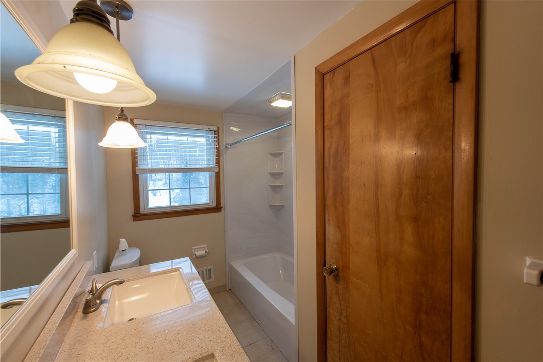 Allegheny Twp, Pennsylvania 15656, United States, 4 Bedrooms Bedrooms, ,3 BathroomsBathrooms,Residential,Active,256639