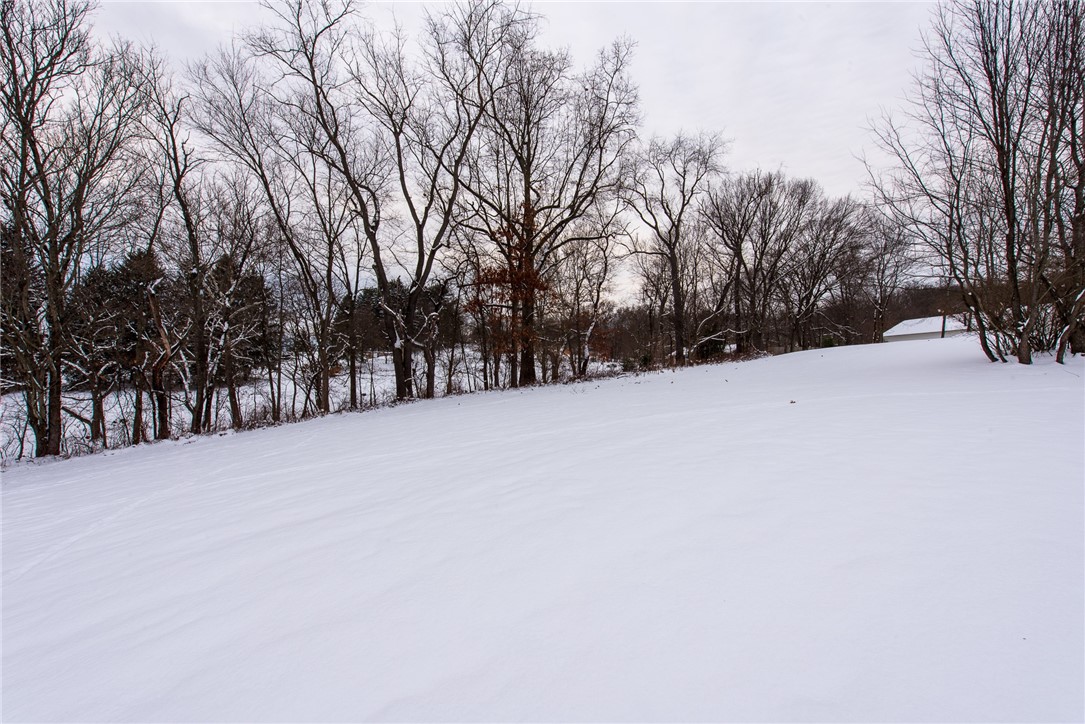 Allegheny Twp, Pennsylvania 15656, United States, 4 Bedrooms Bedrooms, ,3 BathroomsBathrooms,Residential,Active,256639