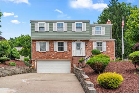 Homes For Sale - 6111 Great Dane Dr Dr<br/> Bethel Park, PA 15102