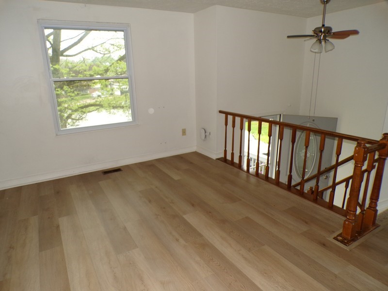 309 Larkwood Ct