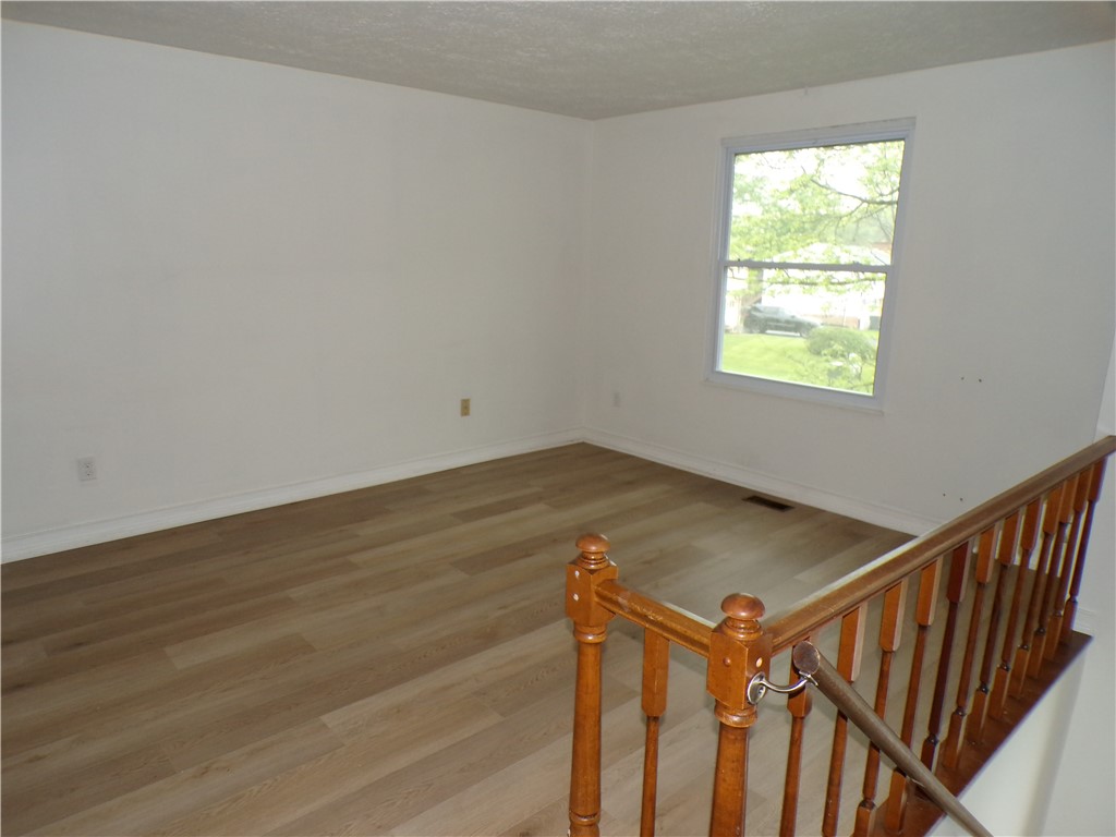 309 Larkwood Ct