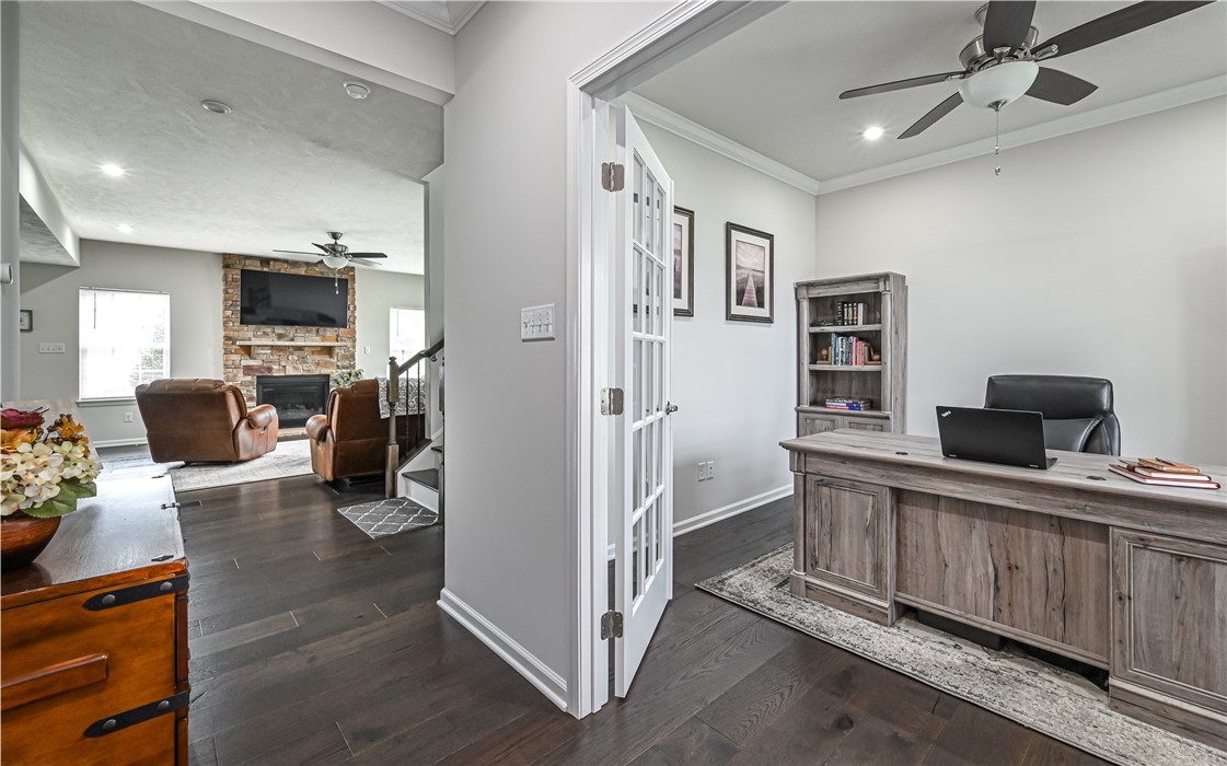 3036 Eagle Ridge Dr