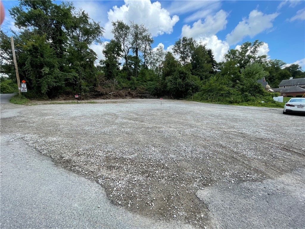 Cecil, Pennsylvania 15321, United States, ,Residential,Active,213348