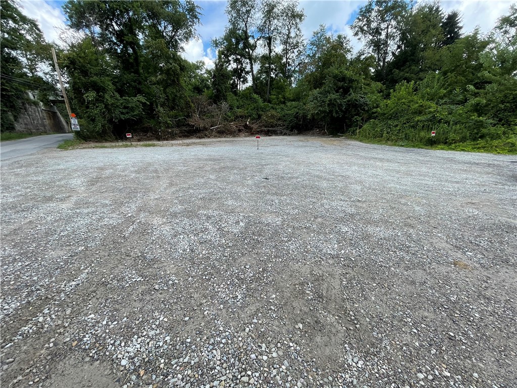 Cecil, Pennsylvania 15321, United States, ,Residential,Active,213348