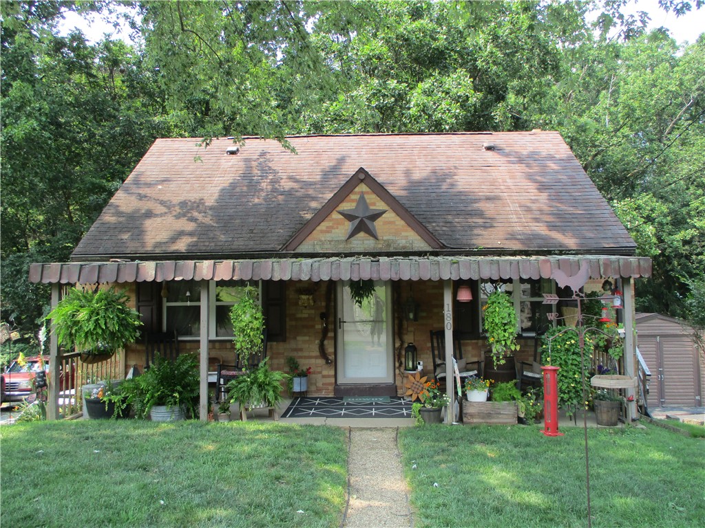 Photo 1 of 32 — 180 Forest Dr, North Huntingdon, PA 15642
