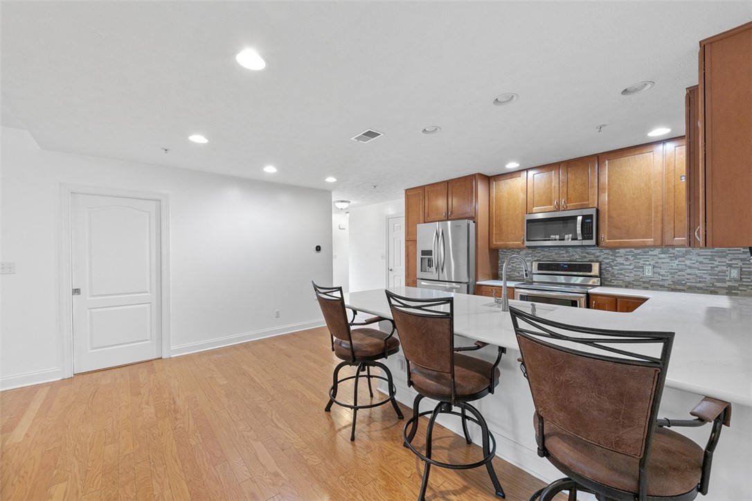 Murrysville, Pennsylvania 15626, United States, 2 Bedrooms Bedrooms, ,2 BathroomsBathrooms,Residential,Active,195498