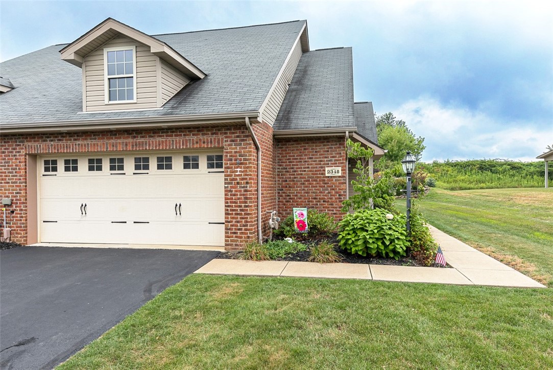 Murrysville, Pennsylvania 15626, United States, 2 Bedrooms Bedrooms, ,2 BathroomsBathrooms,Residential,Active,195498