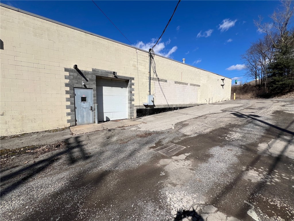 2656 Ellwood Road