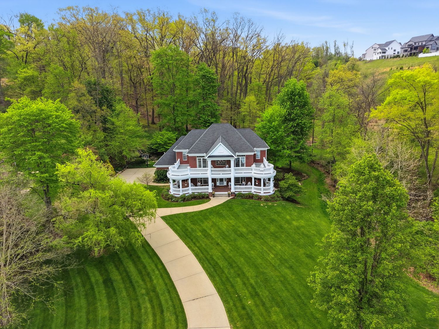 542 Macleod Drive