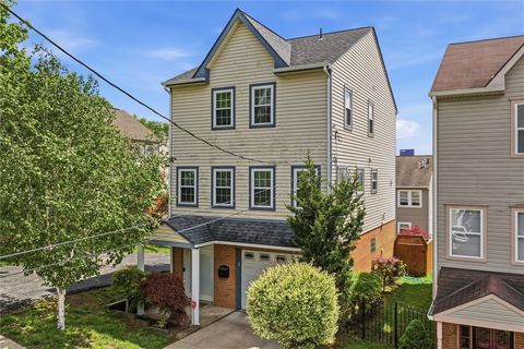 Photo of 222 Cemetery Ave, Pittsburgh, PA 15214 (MLS # 1758448)