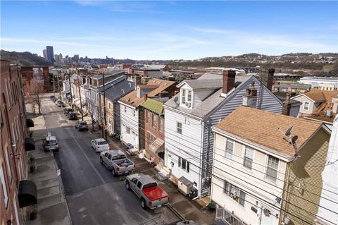 Photo of 3435 Denny St #1, Pittsburgh, PA 15201 (MLS # 1728884)