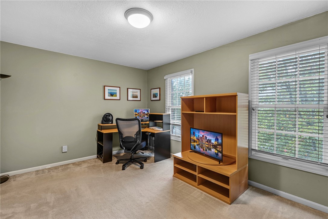 Ohio Twp, Pennsylvania 15237, United States, 4 Bedrooms Bedrooms, ,3 BathroomsBathrooms,Residential,Active,38741