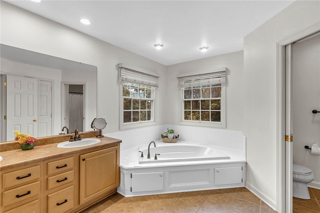 Ohio Twp, Pennsylvania 15237, United States, 4 Bedrooms Bedrooms, ,3 BathroomsBathrooms,Residential,Active,38741