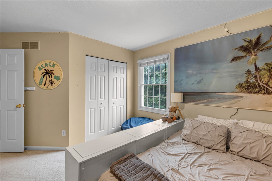 Ohio Twp, Pennsylvania 15237, United States, 4 Bedrooms Bedrooms, ,3 BathroomsBathrooms,Residential,Active,38741