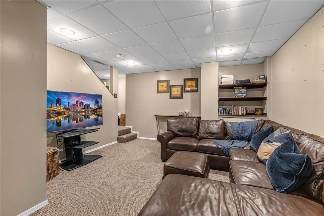 Ohio Twp, Pennsylvania 15237, United States, 4 Bedrooms Bedrooms, ,3 BathroomsBathrooms,Residential,Active,38741