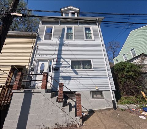 Photo of 2345 Atmore St, Pittsburgh, PA 15212 (MLS # 1748441)