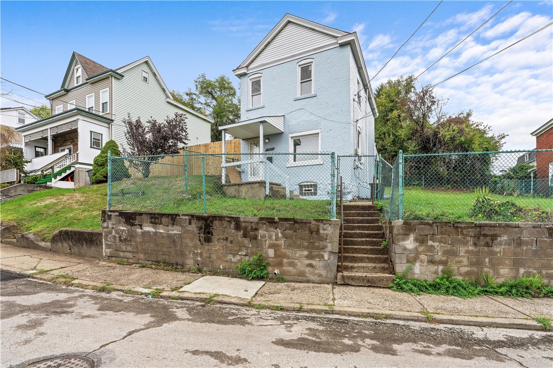 2935 Devlin St St, Arlington, Pennsylvania image 1