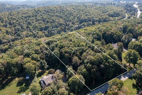 117 Blackthorn Drive Penn Twp PA 16002