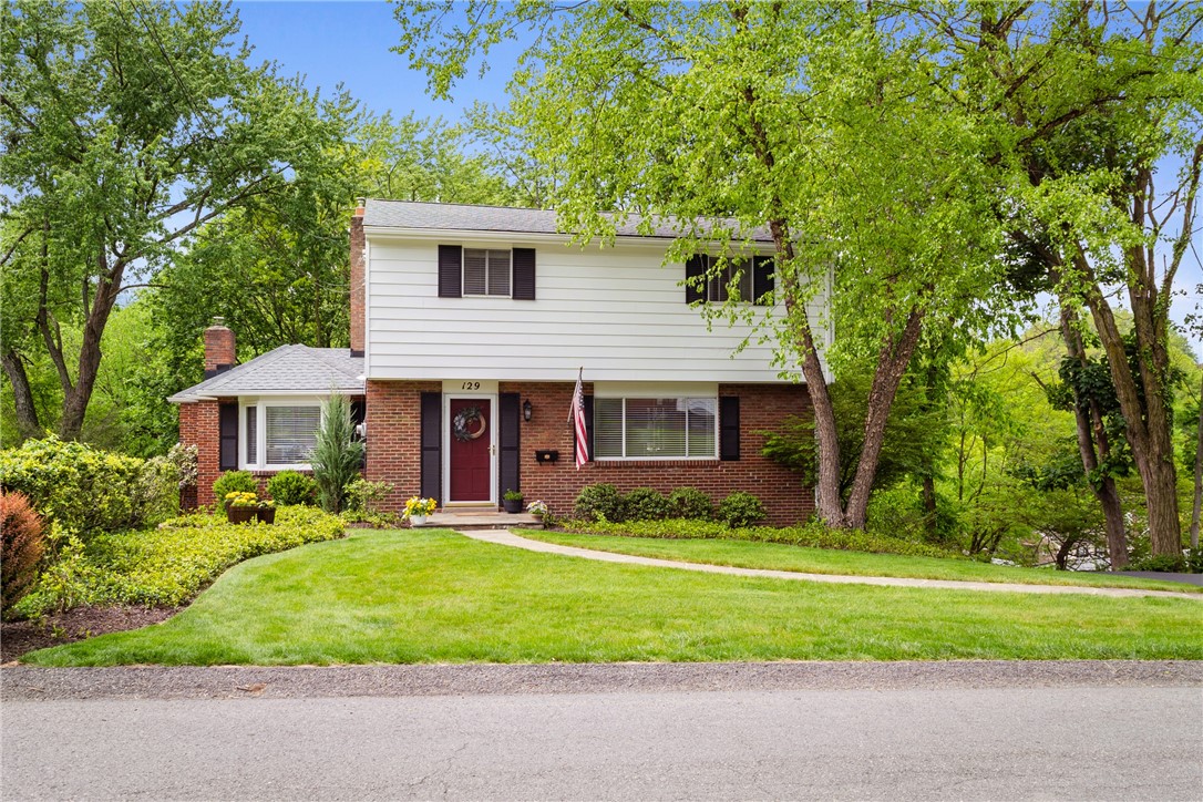 Scott Twp - Sal, Pennsylvania 15220, United States, 4 Bedrooms Bedrooms, ,2 BathroomsBathrooms,Residential,Contingent,129820