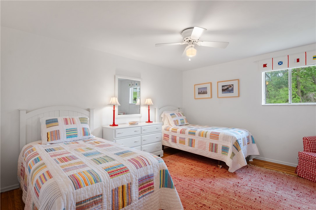 Scott Twp - Sal, Pennsylvania 15220, United States, 4 Bedrooms Bedrooms, ,2 BathroomsBathrooms,Residential,Contingent,129820