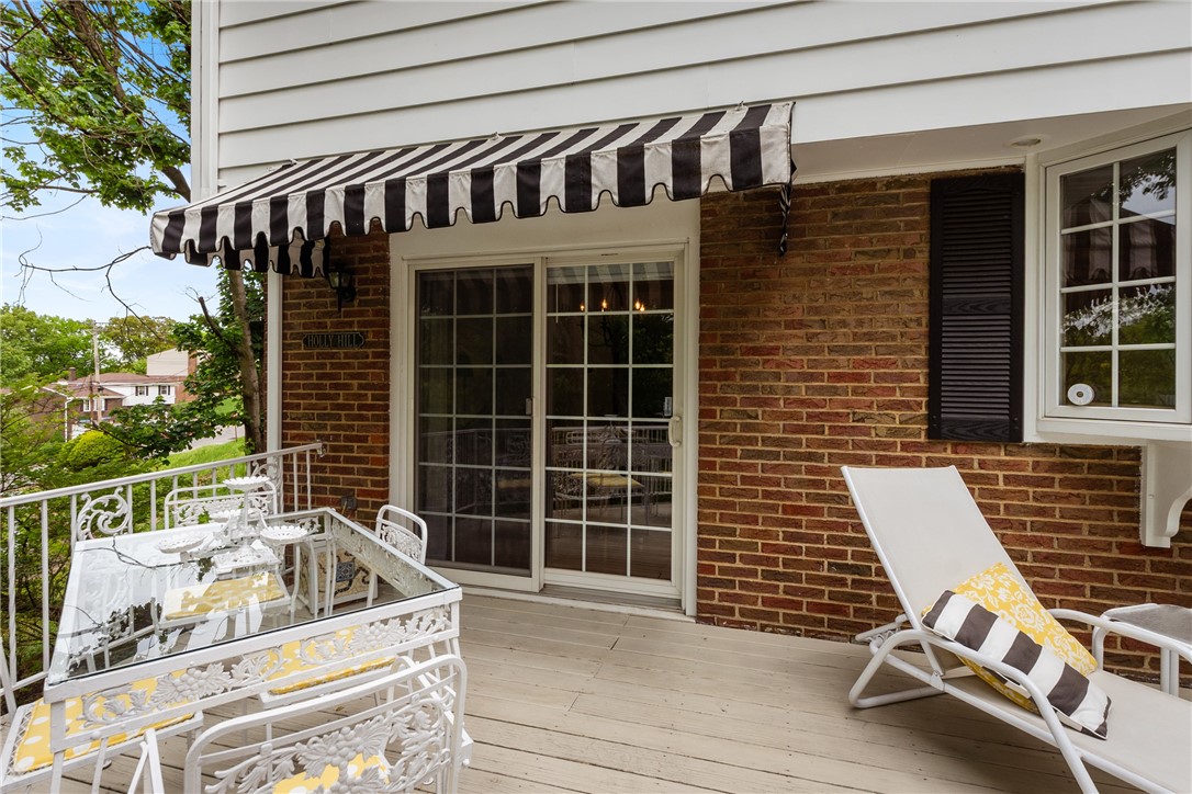 Scott Twp - Sal, Pennsylvania 15220, United States, 4 Bedrooms Bedrooms, ,2 BathroomsBathrooms,Residential,Contingent,129820