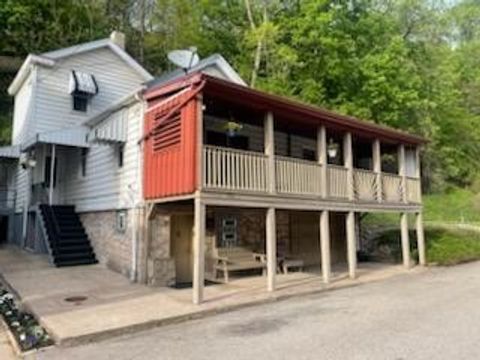 Photo of 751 Naylor St, Pittsburgh, PA 15207 (MLS # 1751230)