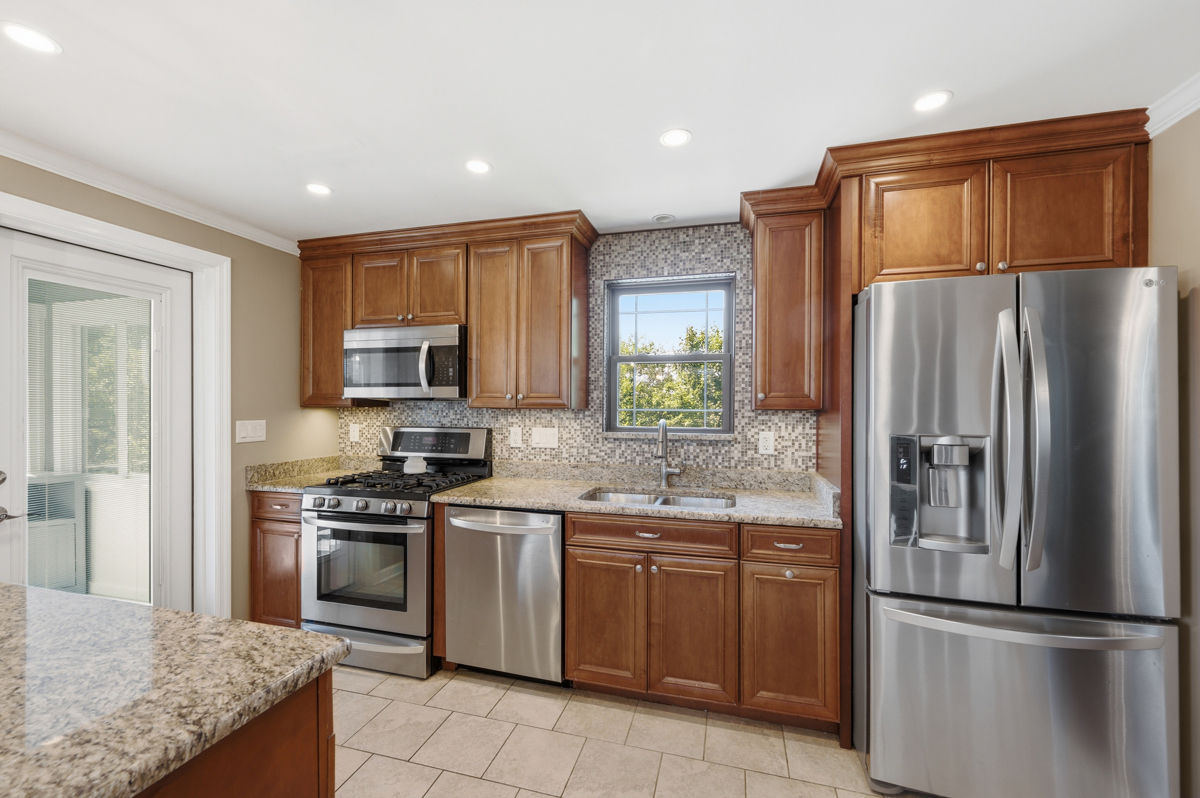 700 Lochinvar Drive
