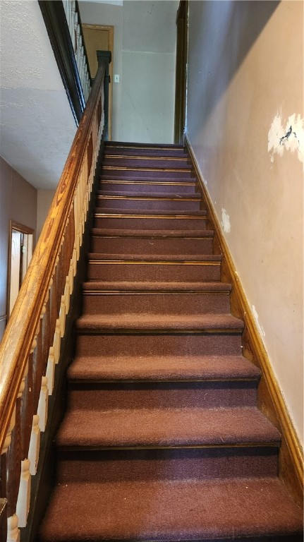 Findley Twp, Pennsylvania 16137, United States, 5 Bedrooms Bedrooms, ,2 BathroomsBathrooms,Residential,Active,165029