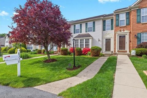 Photo of 6330 Oyster Bay Ct, Bridgeville, PA 15017 (MLS # 1739777)