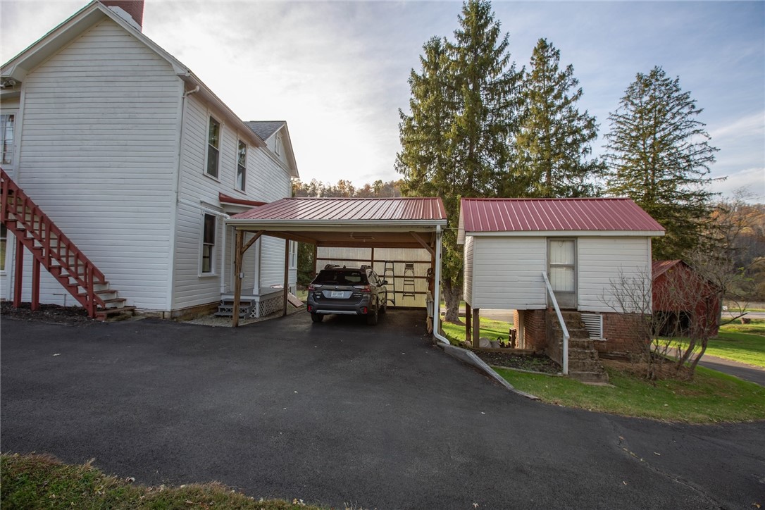 195 W & W Railroad Road