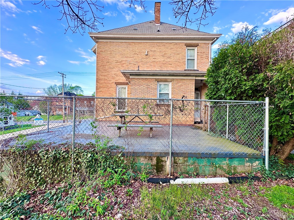 New Castle/4th, Pennsylvania 16101, United States, ,Residential,Contingent,119017