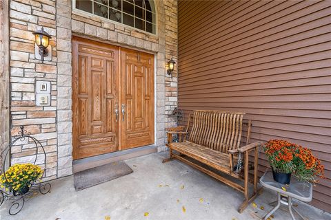 Photo of 827 Galey Blvd, Beaver, PA 15009 (MLS # 1727250)
