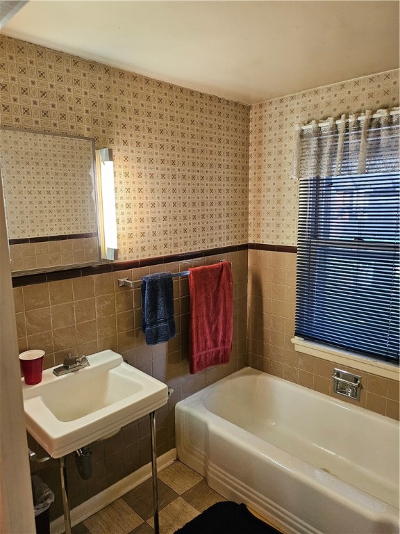 Slippery Rock Boro, Pennsylvania 16057, United States, 5 Bedrooms Bedrooms, ,2 BathroomsBathrooms,Residential,Active,150181