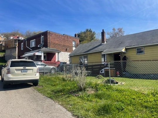 164 6TH AVE, ALIQUIPPA, PA 15001 - Image e1172d7ed56a276d35b4be5cbc8ca64e/1046785548