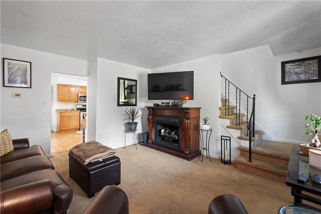 Canonsburg, Pennsylvania 15317, United States, 3 Bedrooms Bedrooms, ,2 BathroomsBathrooms,Residential,Active,245563