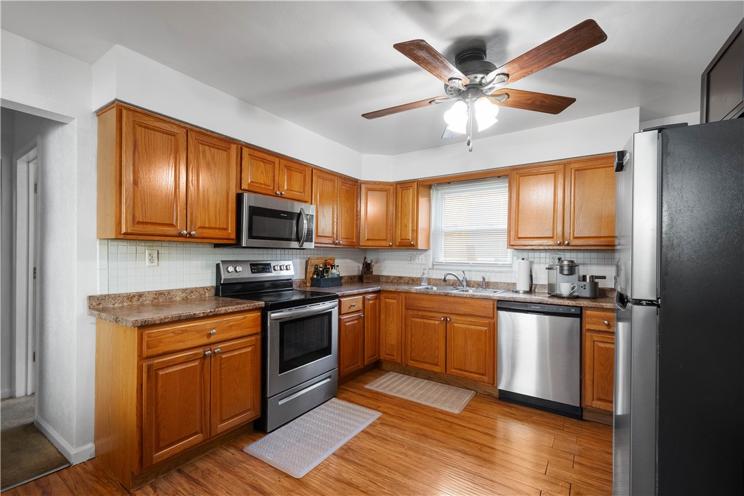 Canonsburg, Pennsylvania 15317, United States, 3 Bedrooms Bedrooms, ,2 BathroomsBathrooms,Residential,Active,245563