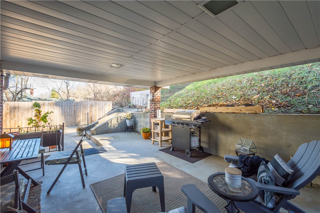 Canonsburg, Pennsylvania 15317, United States, 3 Bedrooms Bedrooms, ,2 BathroomsBathrooms,Residential,Active,245563