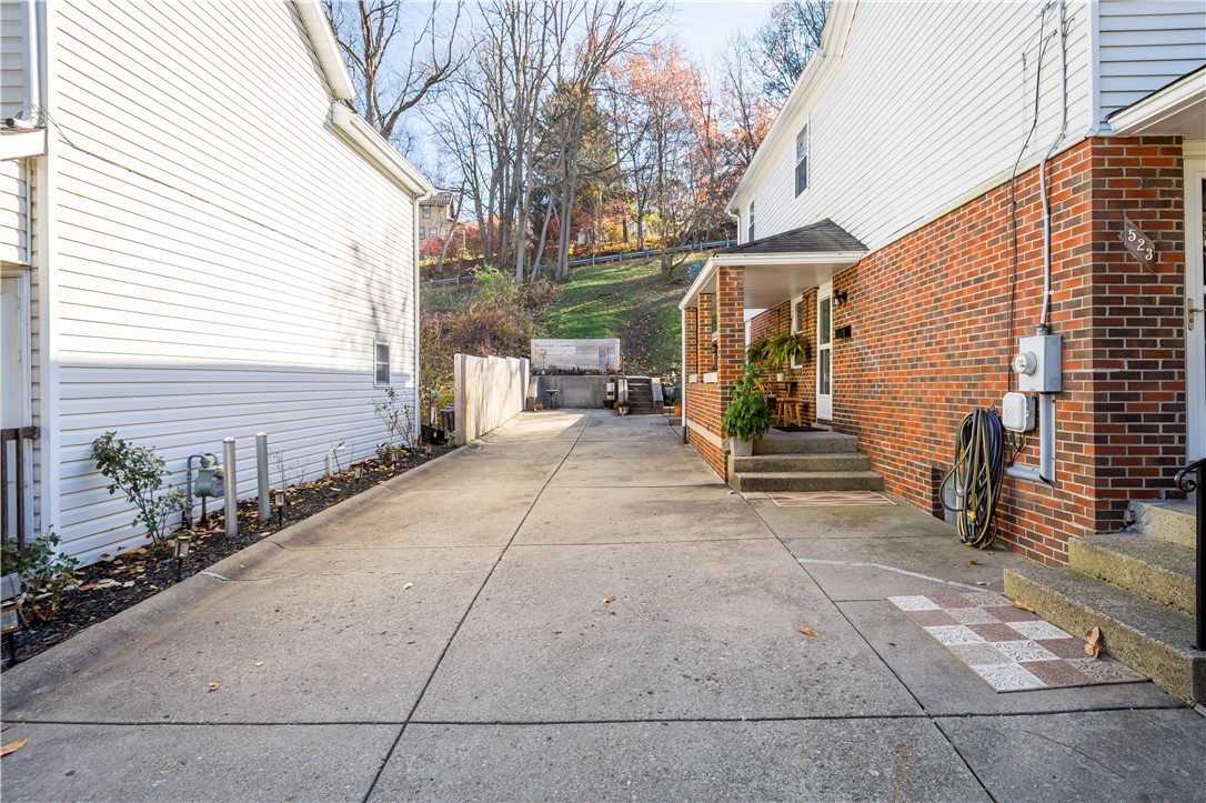 Canonsburg, Pennsylvania 15317, United States, 3 Bedrooms Bedrooms, ,2 BathroomsBathrooms,Residential,Active,245563