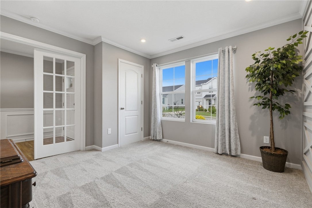 1040 Colonial Drive