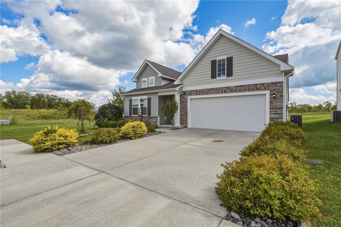 1040 Colonial Drive