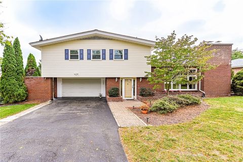 Photo of 320 Mccabe Dr, Greensburg, PA 15601 (MLS # 1725951)